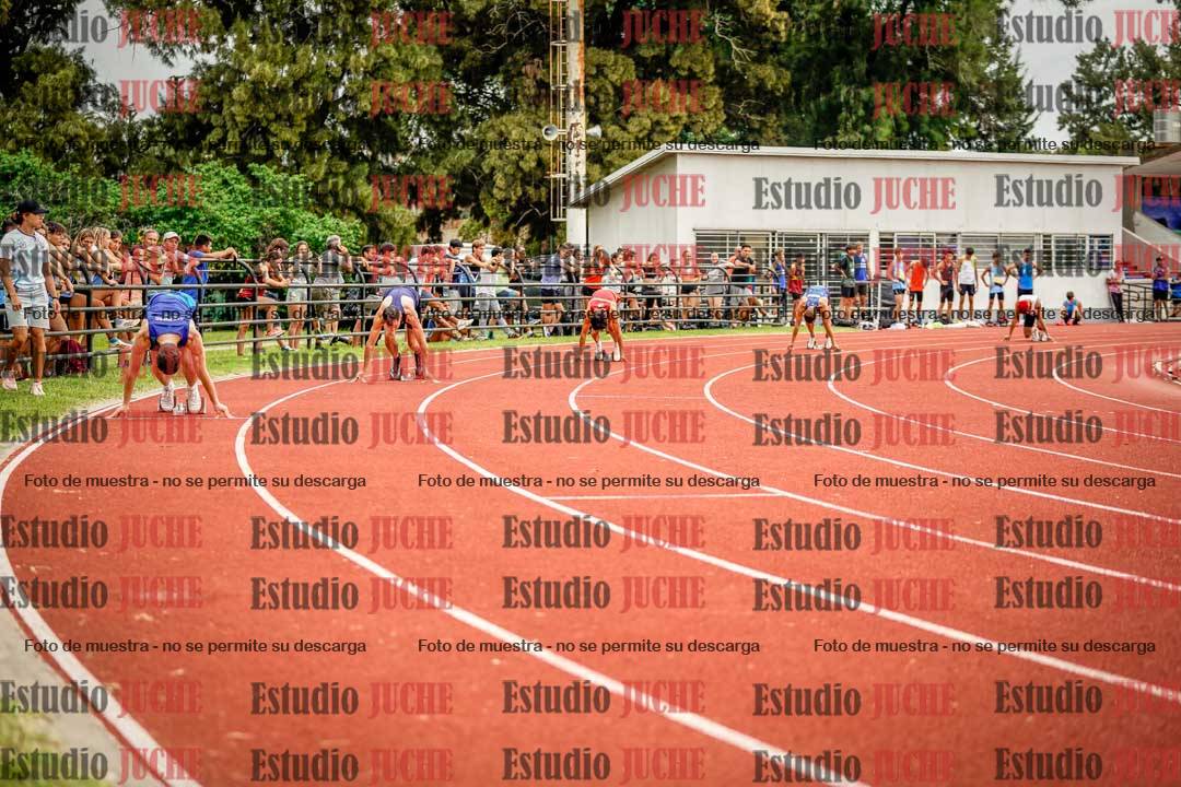 Fotos de los 400 m con vallas de varones