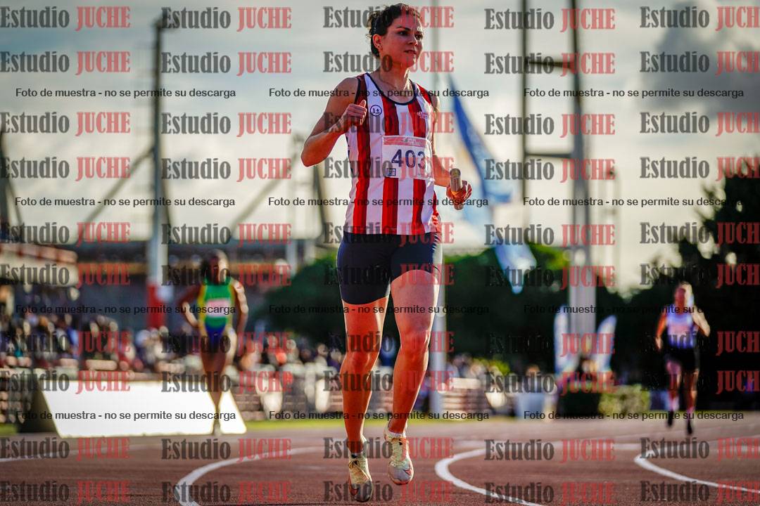 Fotos de los relevos 4x100 m de mujeres