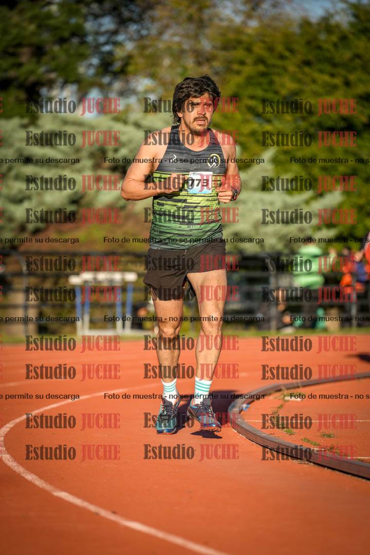 Fotos de los 3000 m llanos de varones