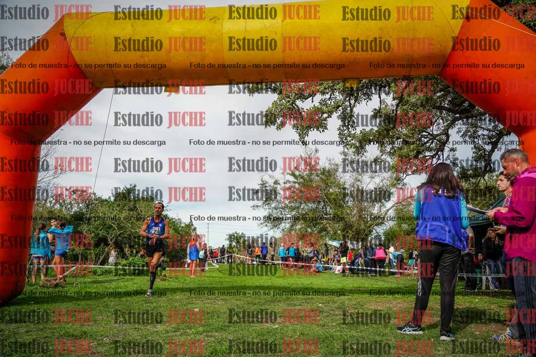 Fotos de la llegada del cross de 8000 m