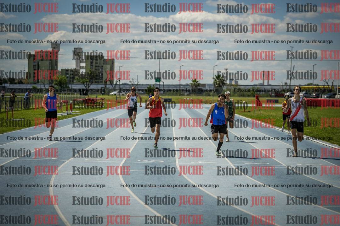 Fotos de los 400 m llanos de varones