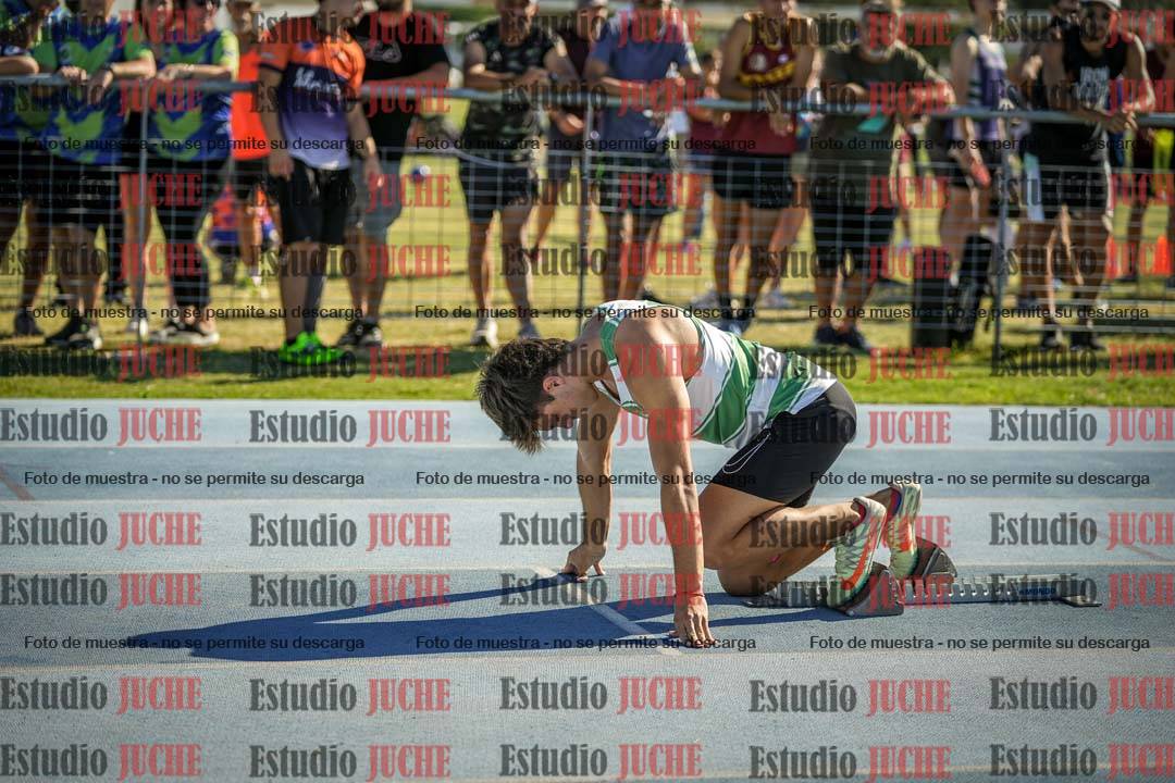 Fotos de los 400 m llanos de varones