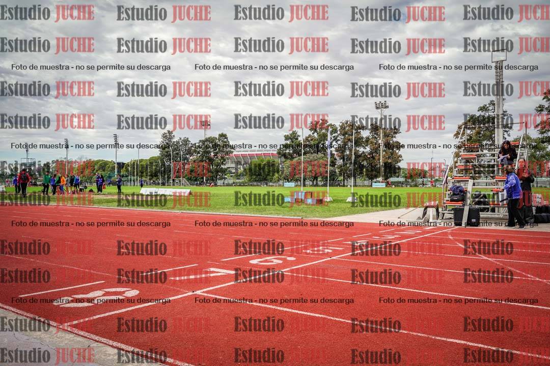 Fotos de los 400 m llanos de varones