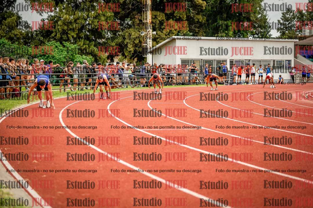 Fotos de los 400 m con vallas de varones