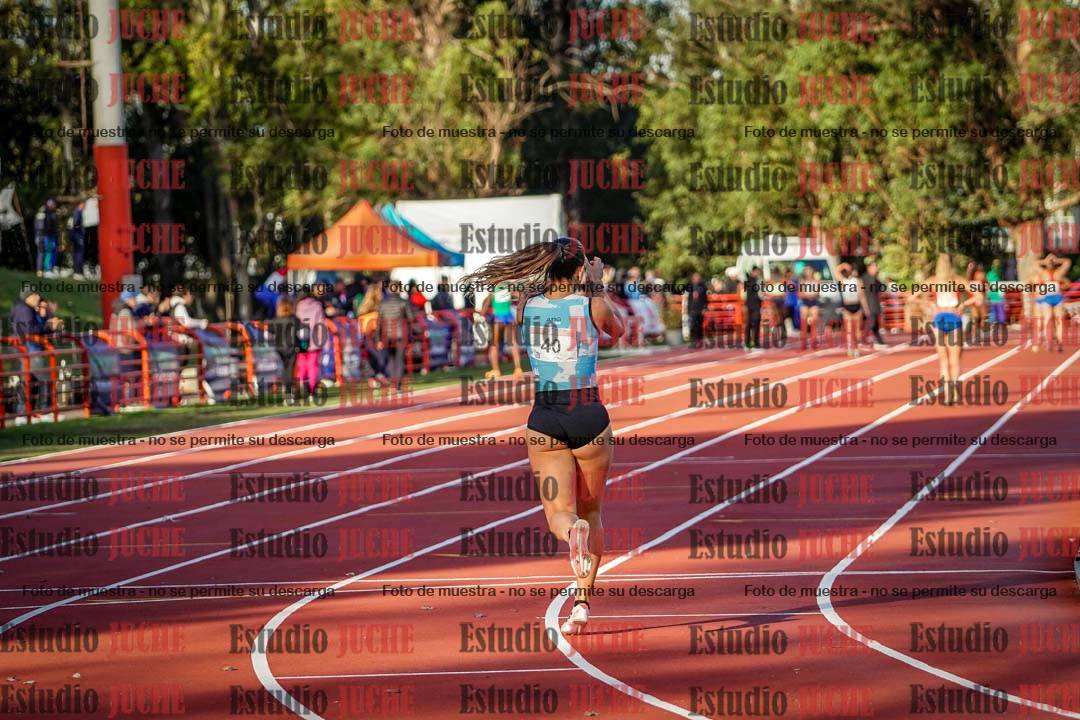 Fotos de los relevos 4x100 m de mujeres