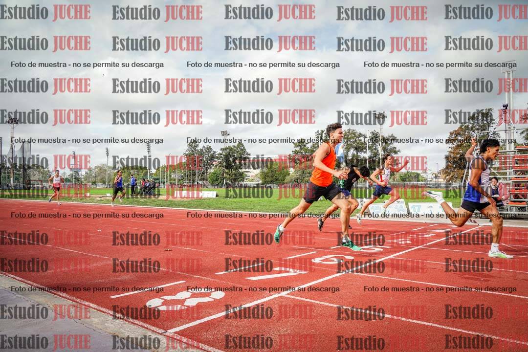 Fotos de los 400 m llanos de varones