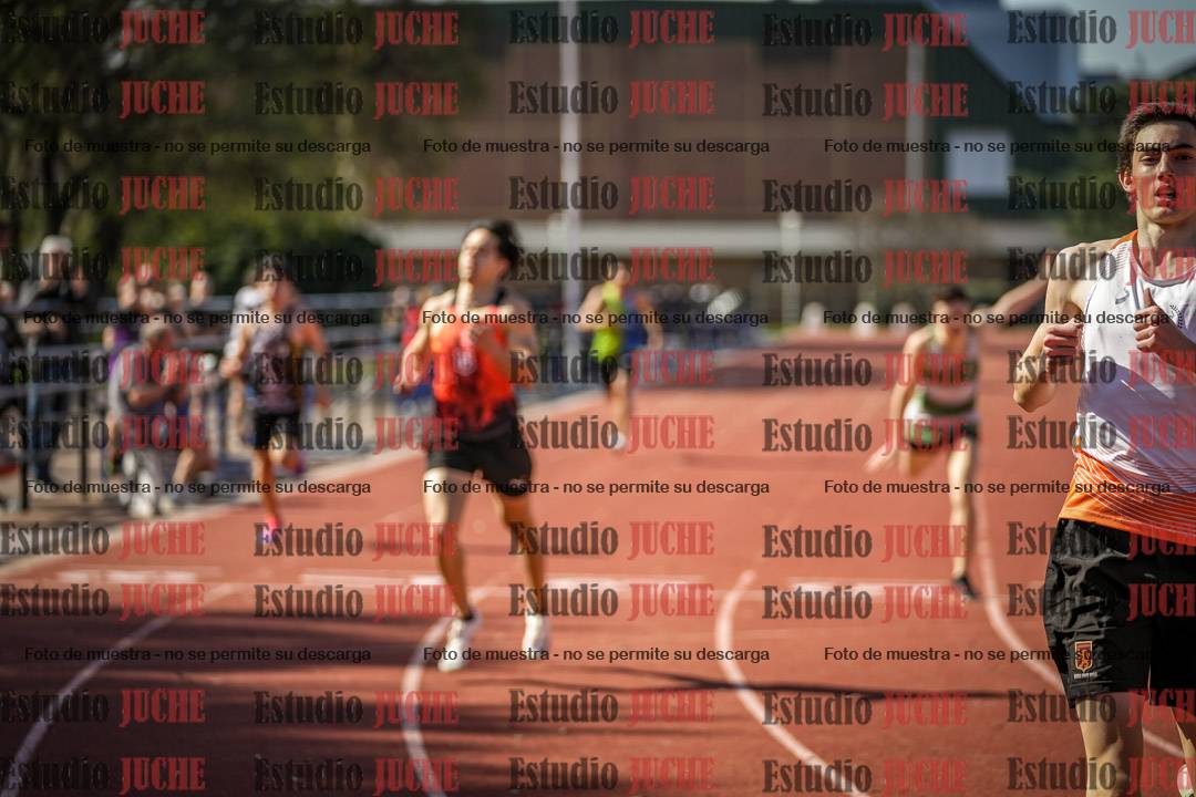 Fotos de los 400 m llanos de varones