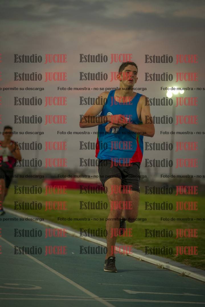 Fotos de los 3000 m llanos de varones
