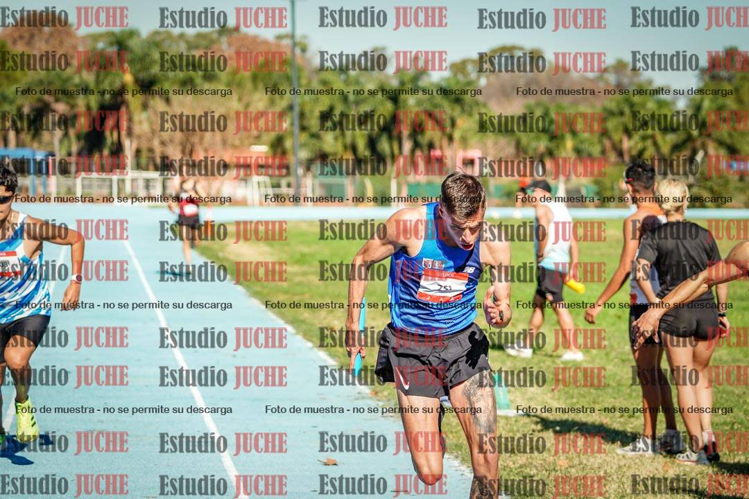 Fotos durante los relevos