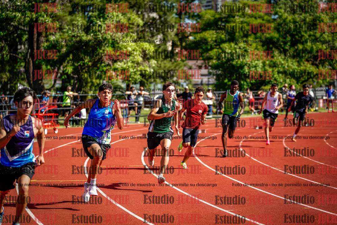 Fotos de los 200 m llanos de varones