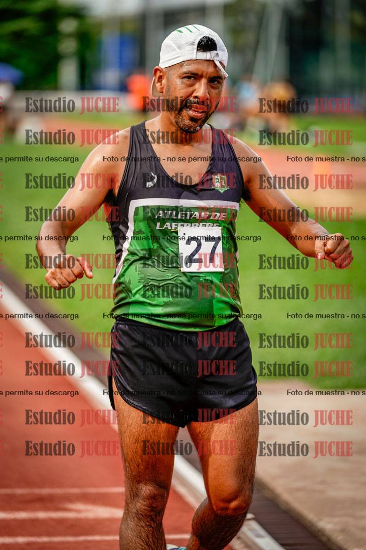 Fotos de los 3000 m con obstáculos de varones
