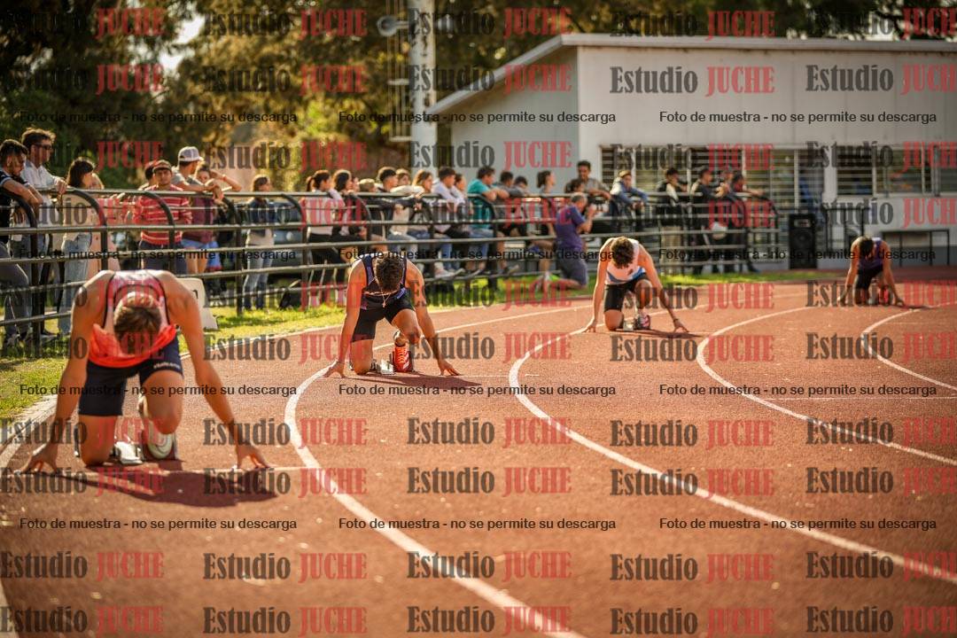 Fotos de los 400 m llanos de varones