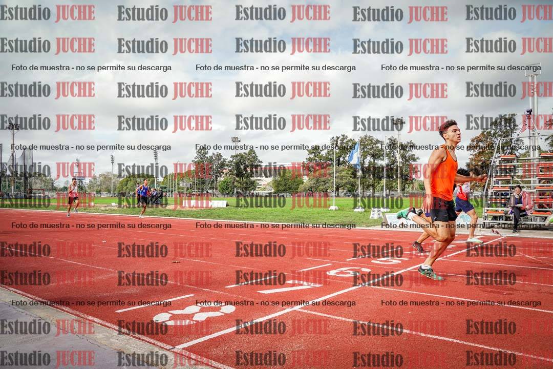 Fotos de los 400 m llanos de varones