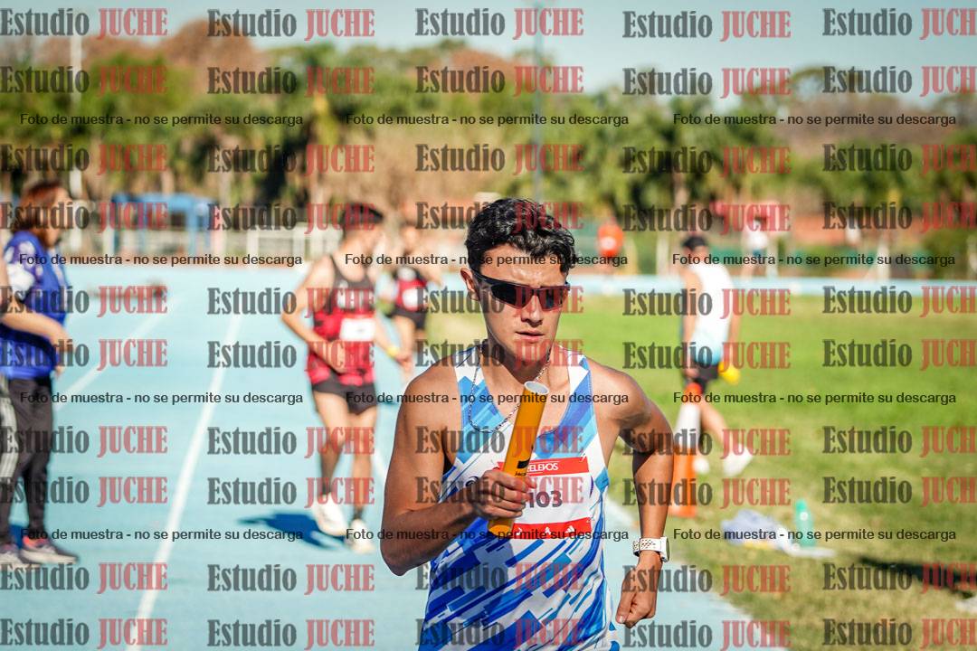 Fotos durante los relevos