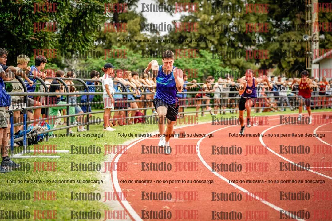 Fotos de los 400 m con vallas de varones