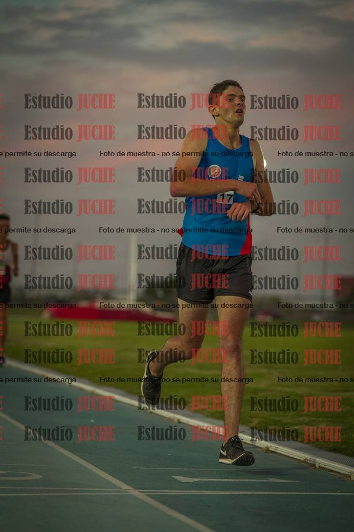 Fotos de los 3000 m llanos de varones