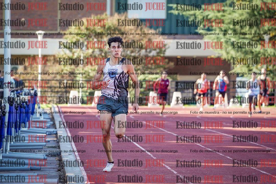 Fotos de los 400 m llanos de varones