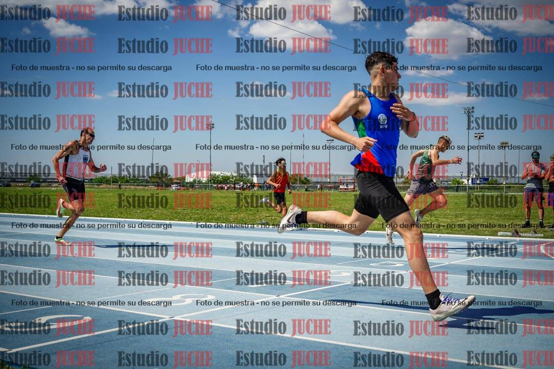 Fotos de los 400 m llanos de varones