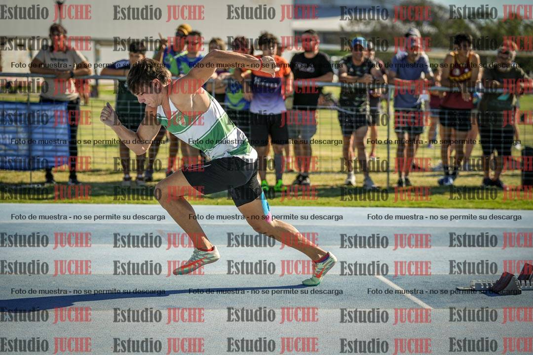 Fotos de los 400 m llanos de varones