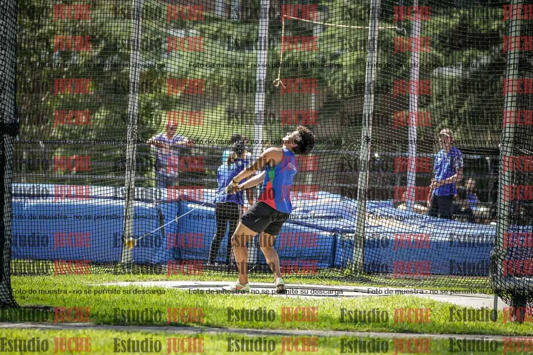 Fotos del lanzamiento de martillo de varones
