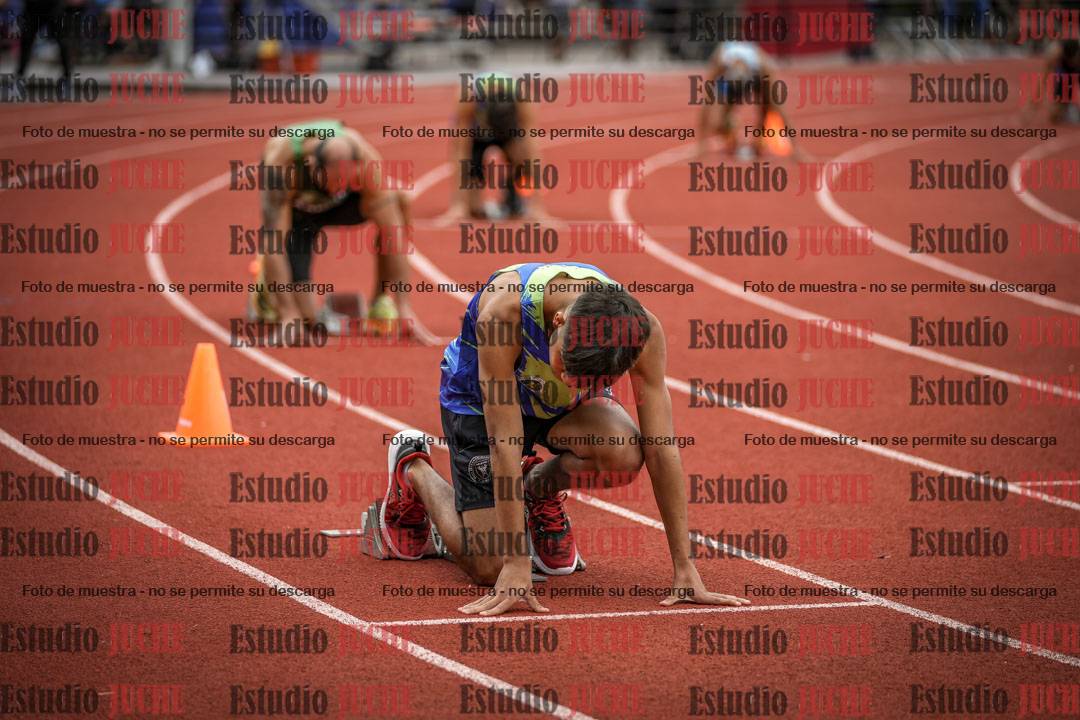 Fotos de los 400 m llanos de varones