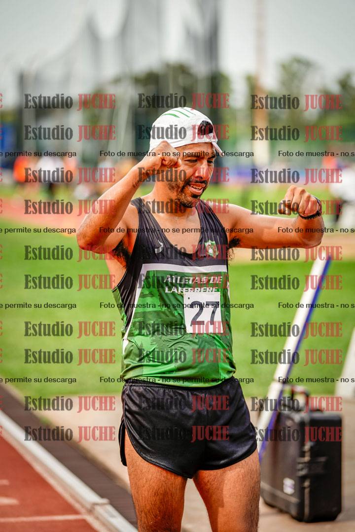 Fotos de los 3000 m con obstáculos de varones
