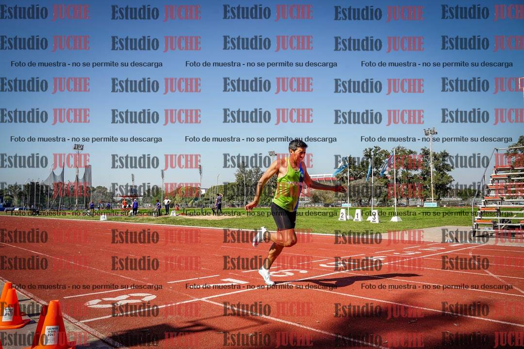 Fotos de los 400 m llanos de varones