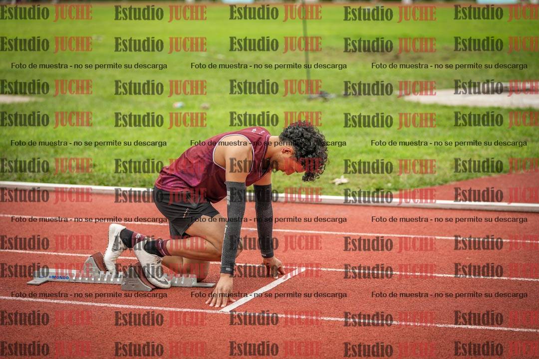 Fotos de los 400 m llanos de varones