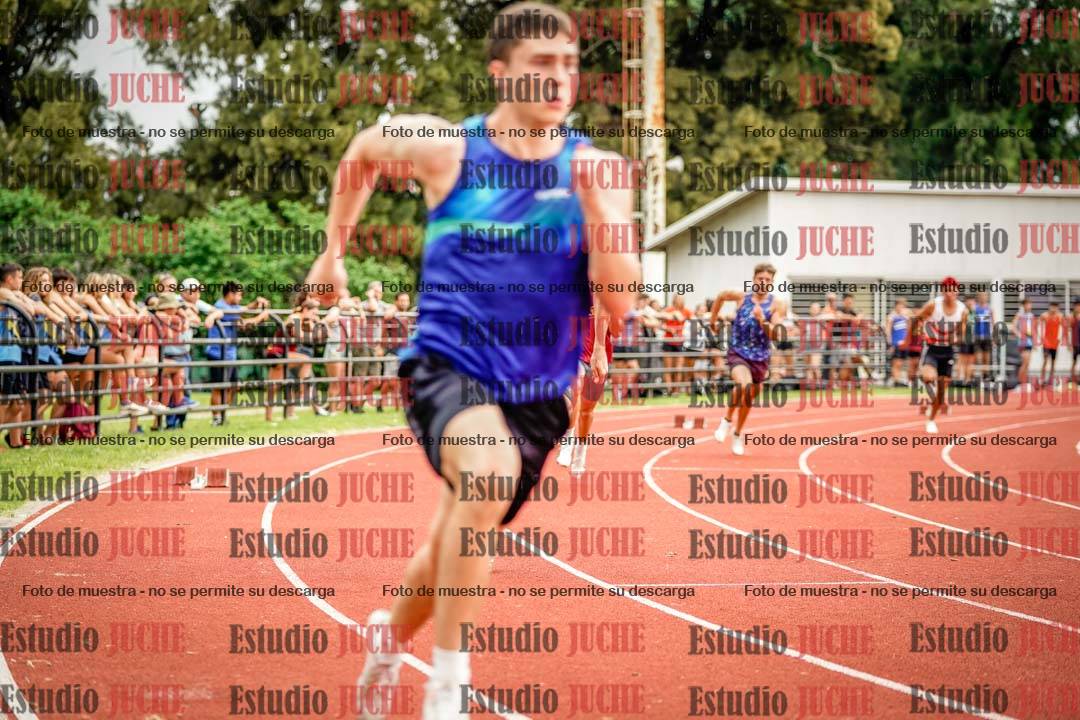 Fotos de los 400 m con vallas de varones