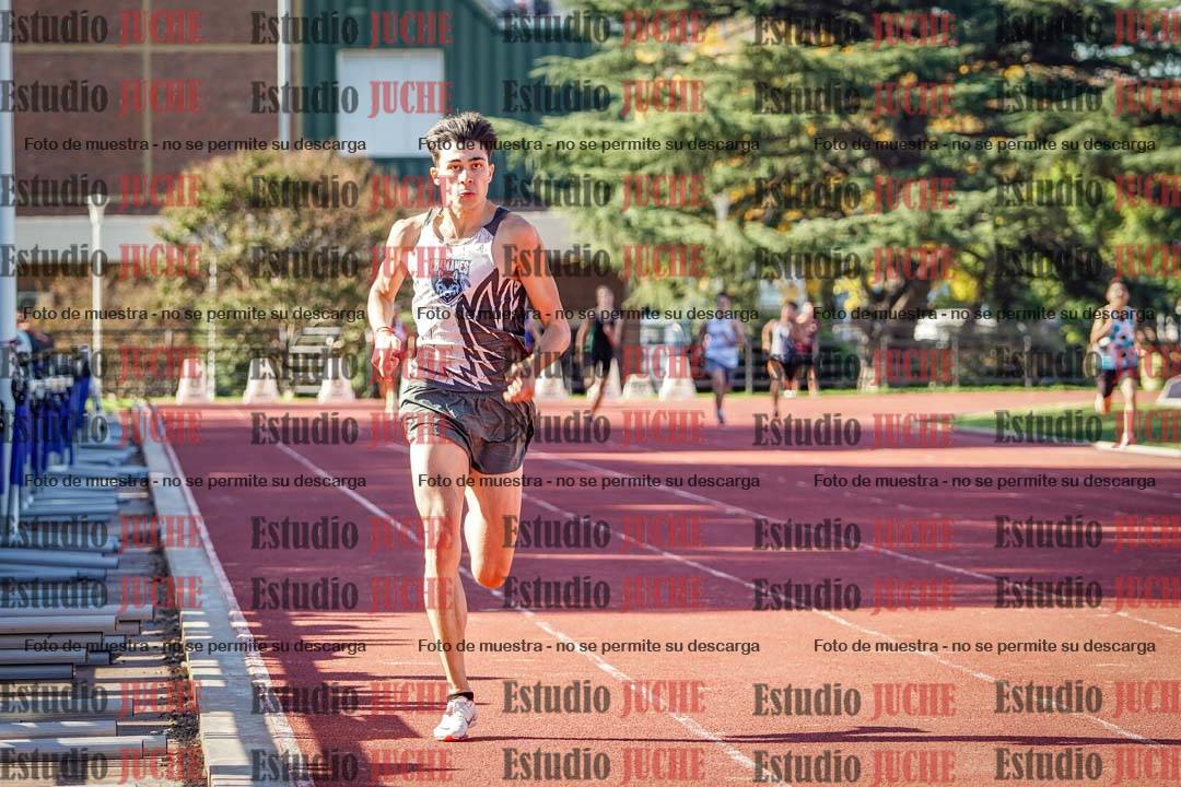 Fotos de los 400 m llanos de varones