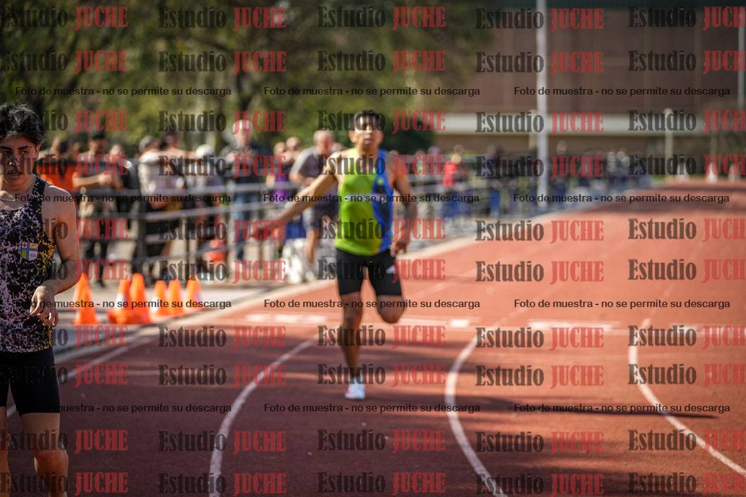 Fotos de los 400 m llanos de varones