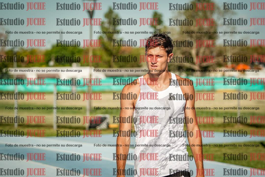 Fotos de los 400 m llanos de varones