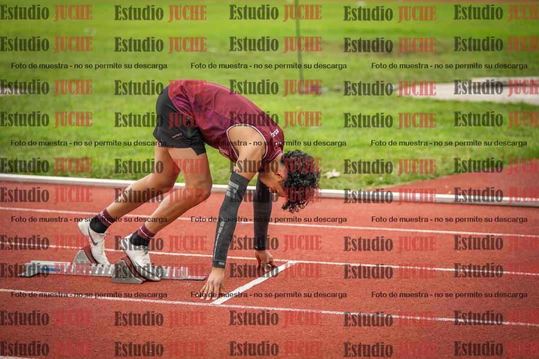 Fotos de los 400 m llanos de varones