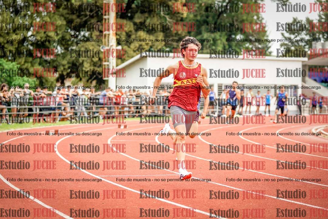 Fotos de los 400 m con vallas de varones