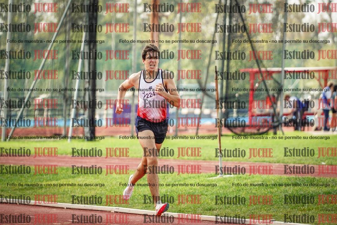 Fotos de los 800 m llanos de varones