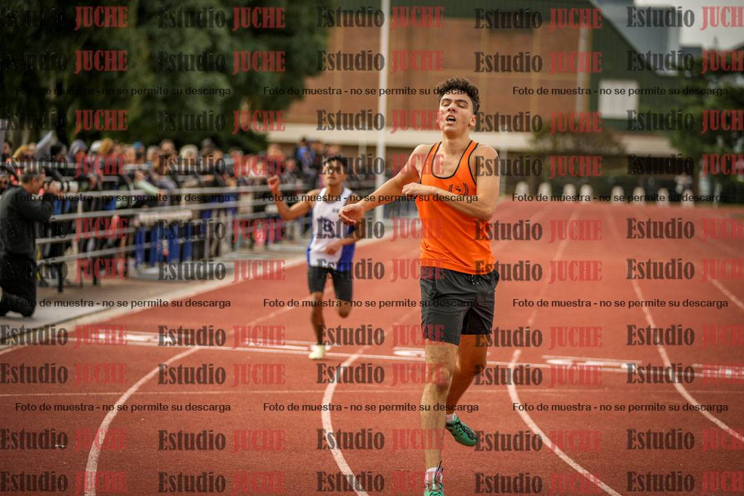 Fotos de los 400 m llanos de varones