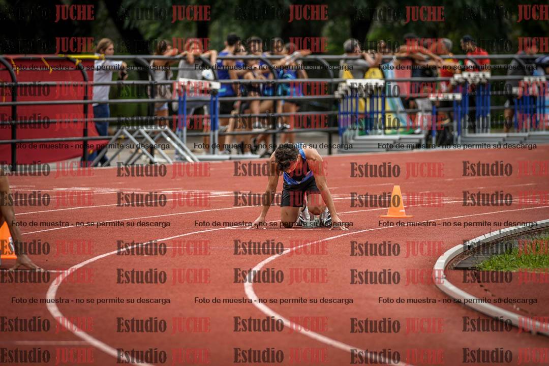 Fotos de los 400 m llanos de varones