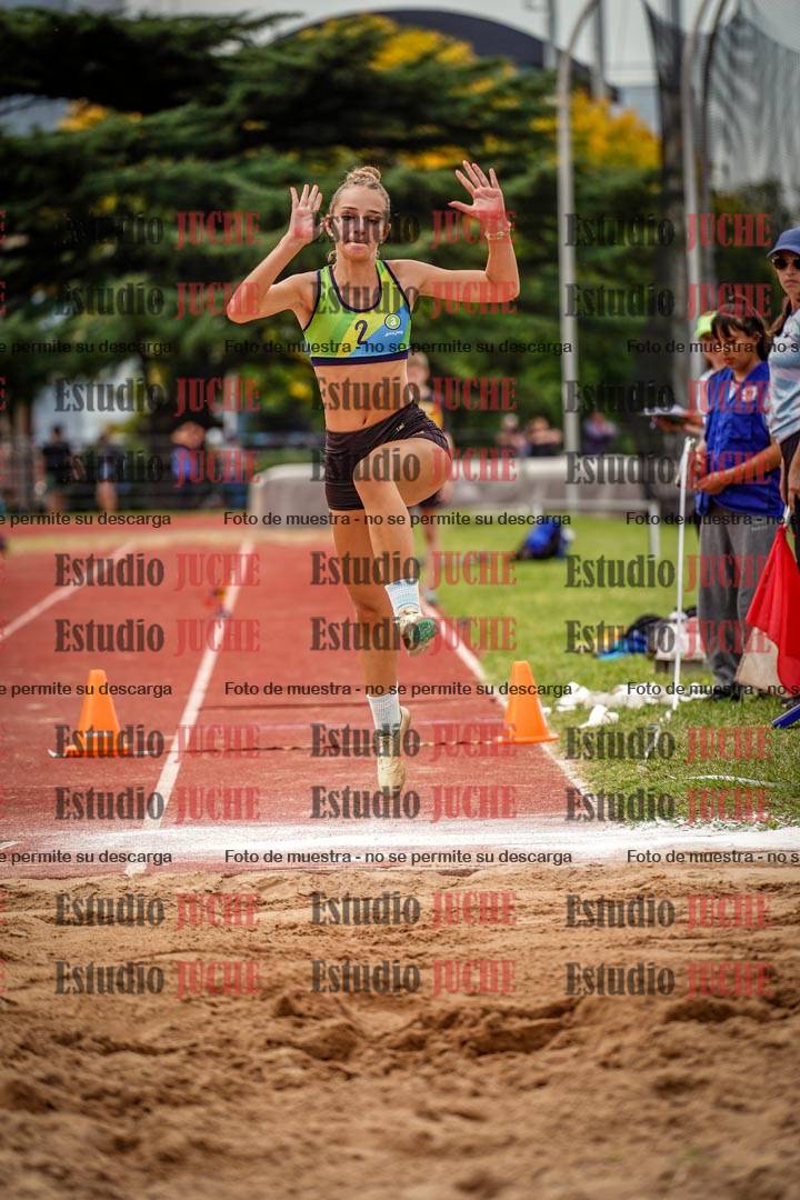 Fotos del salto triple de mujeres y varones