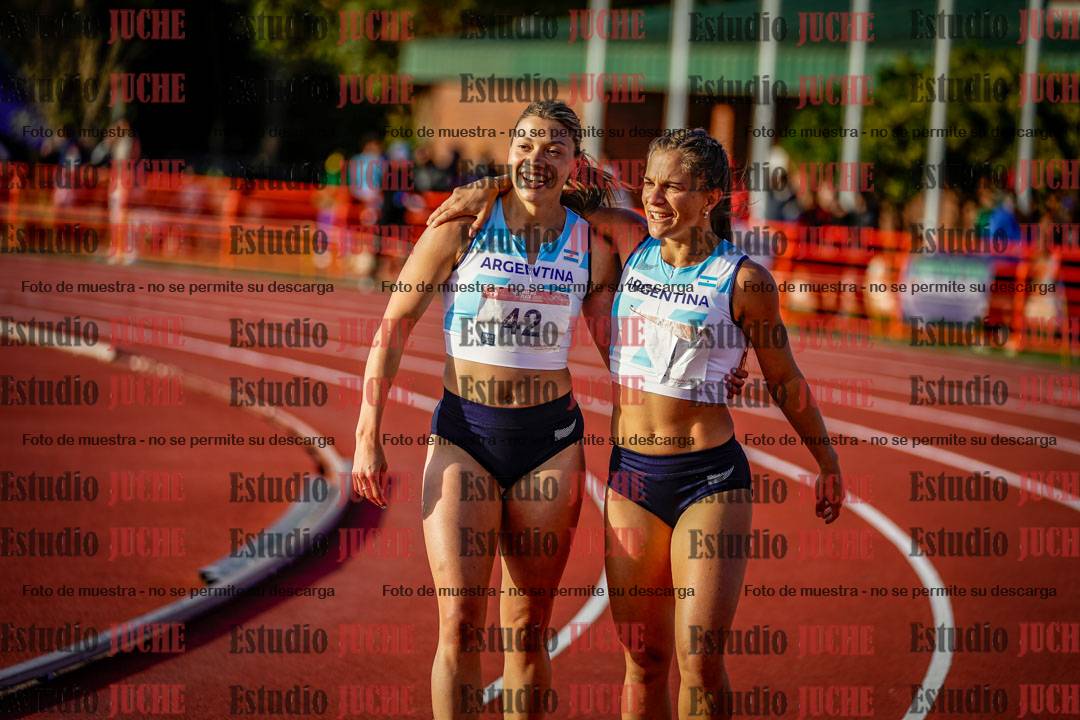 Fotos de algunos extras y podios del día 3