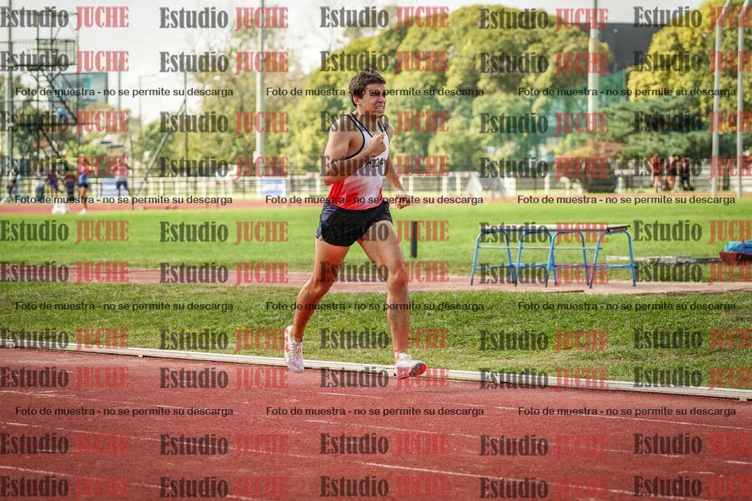 Fotos de los 800 m llanos de varones