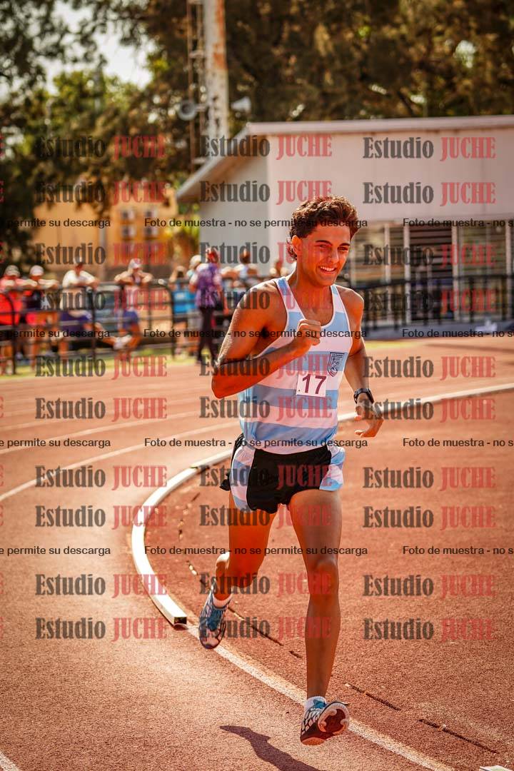 Fotos de los 800 m llanos de varones