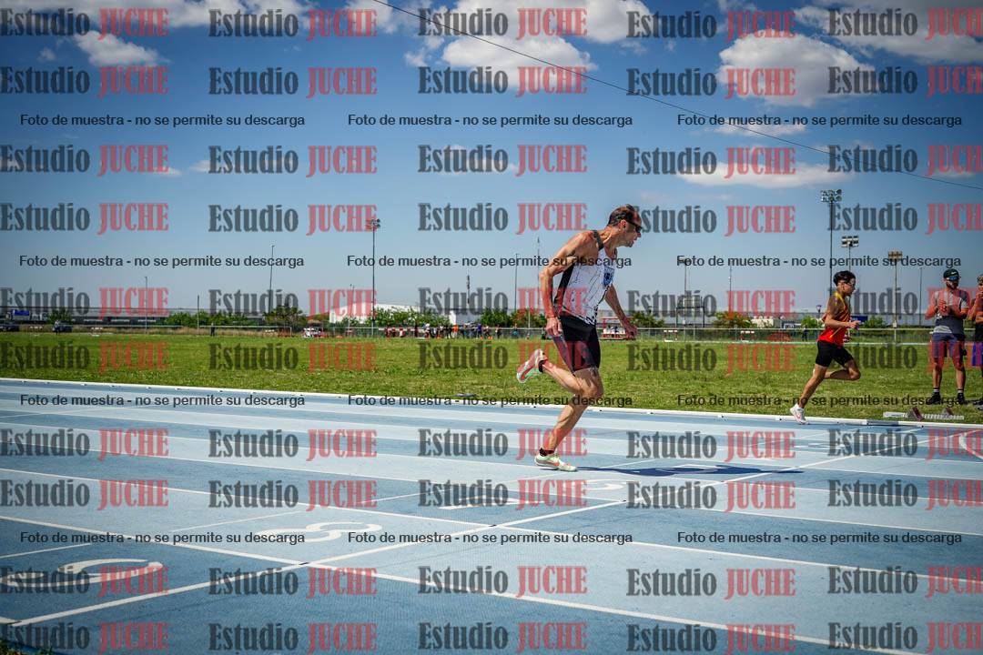 Fotos de los 400 m llanos de varones