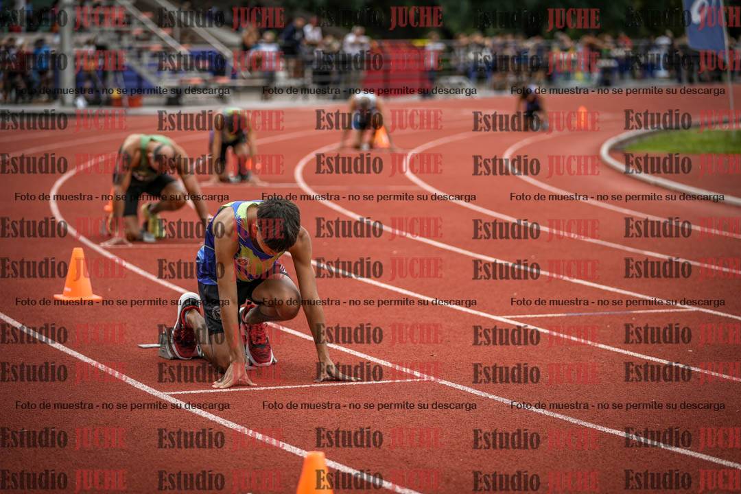 Fotos de los 400 m llanos de varones