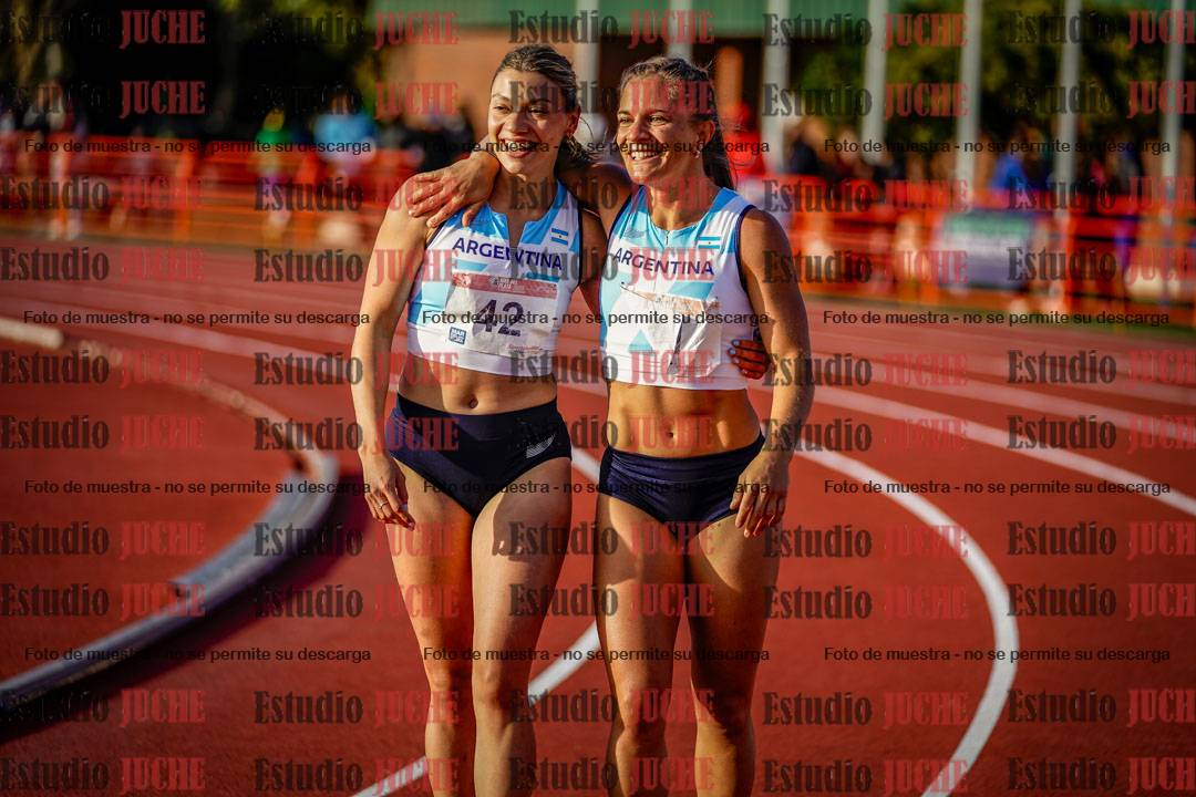 Fotos de algunos extras y podios del día 3