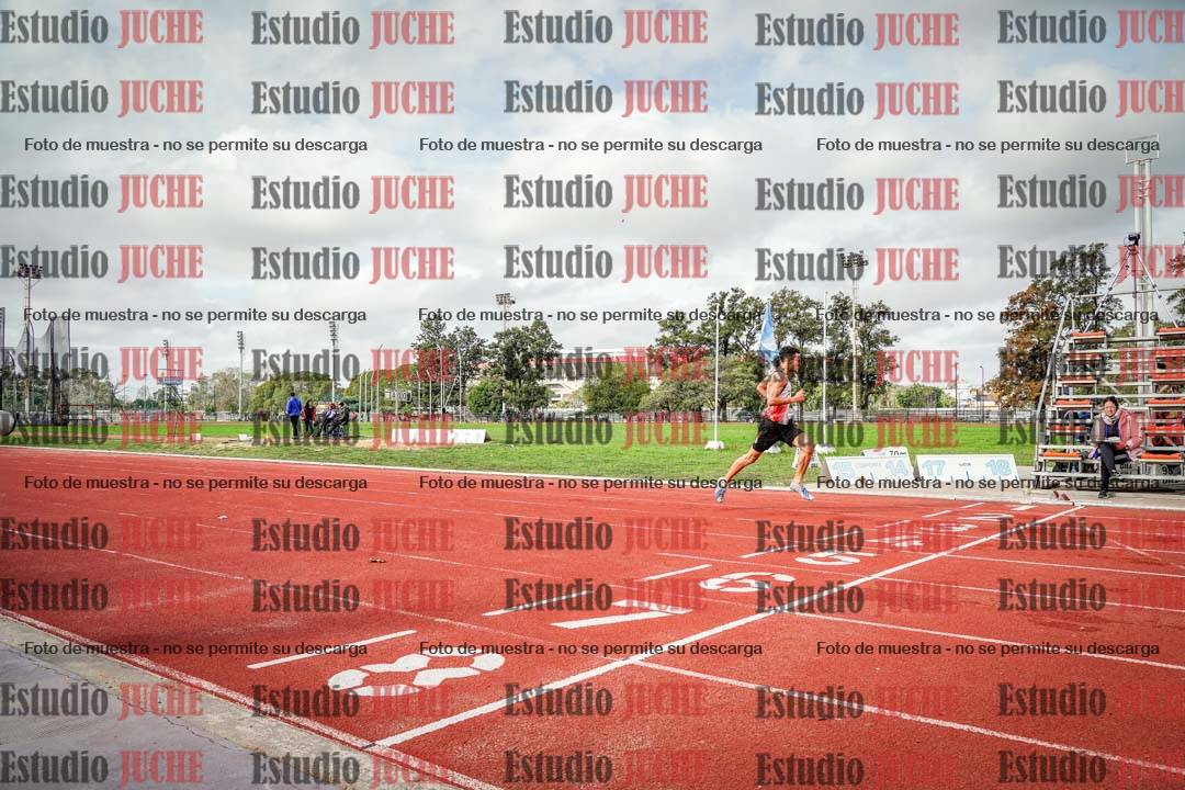 Fotos de los 400 m llanos de varones