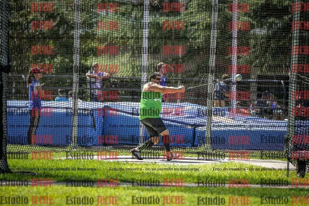 Fotos del lanzamiento de martillo de varones
