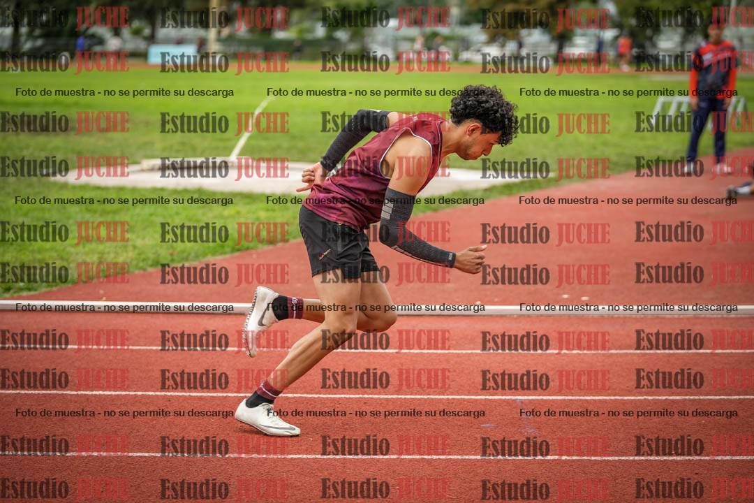 Fotos de los 400 m llanos de varones