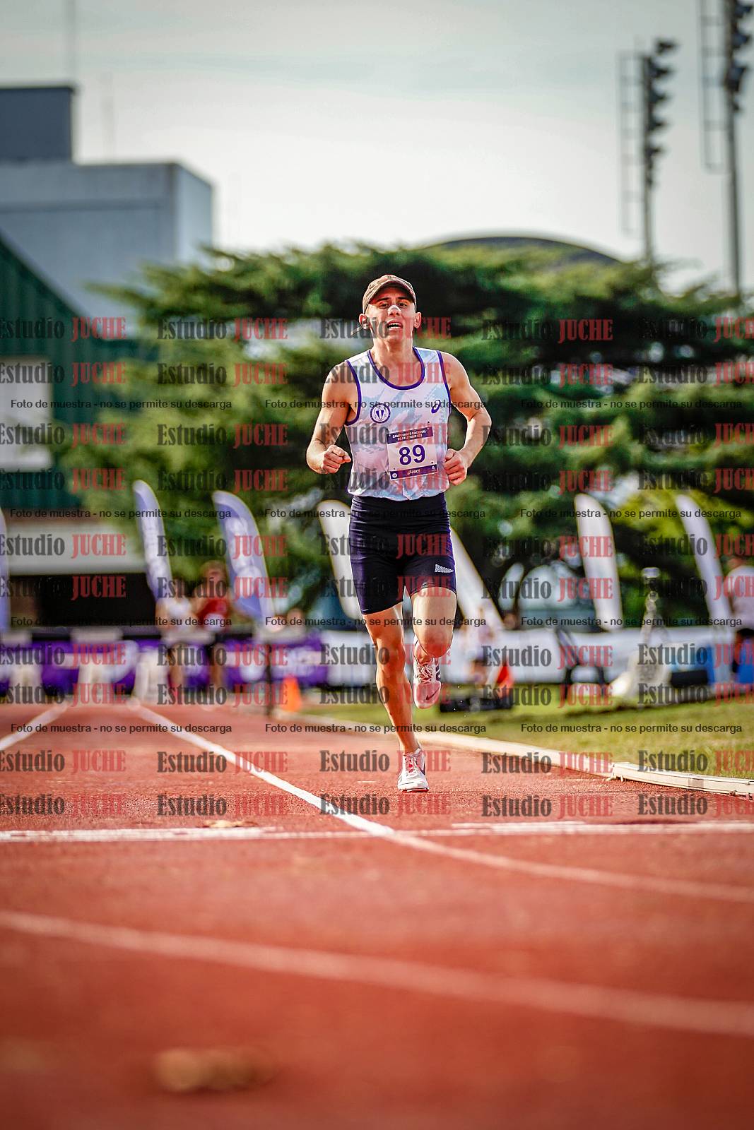 Fotos de los 3000 m con obstáculos de varones