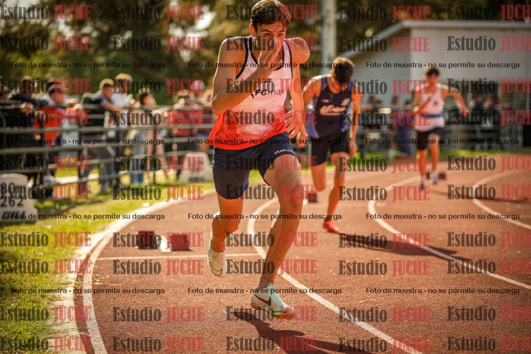 Fotos de los 400 m llanos de varones