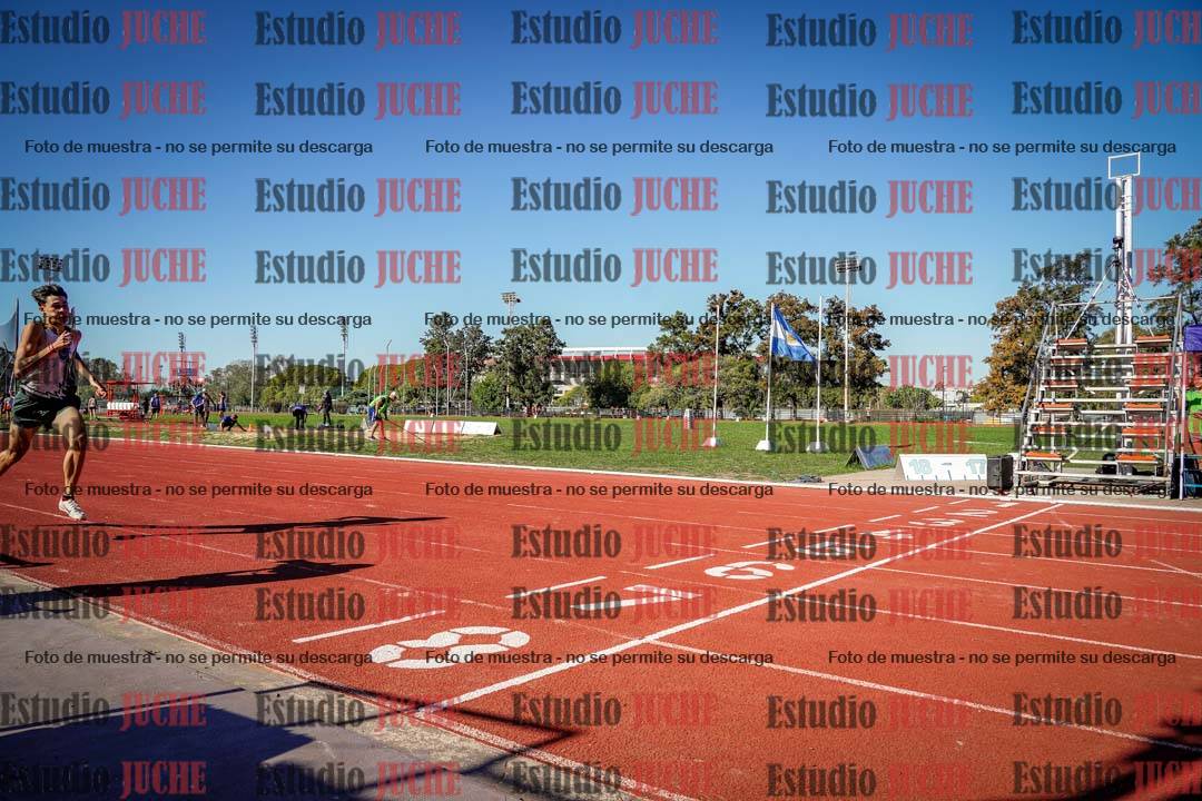 Fotos de los 400 m llanos de varones